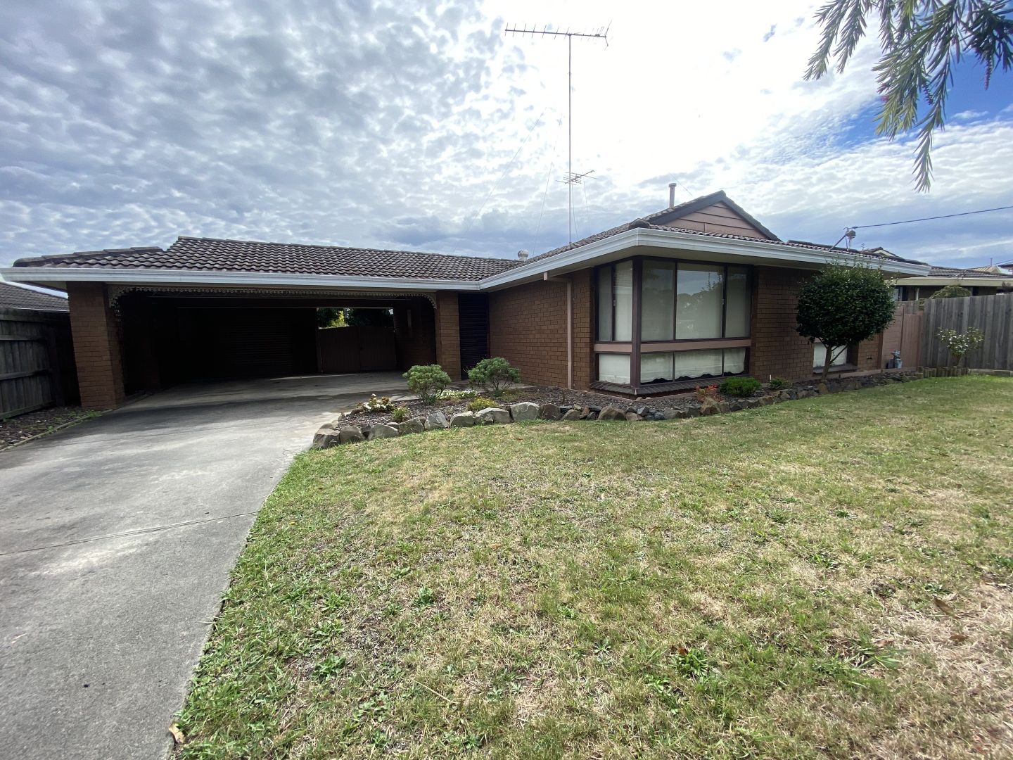 12 Rangeview Drive, Traralgon Property History & Address Research Domain