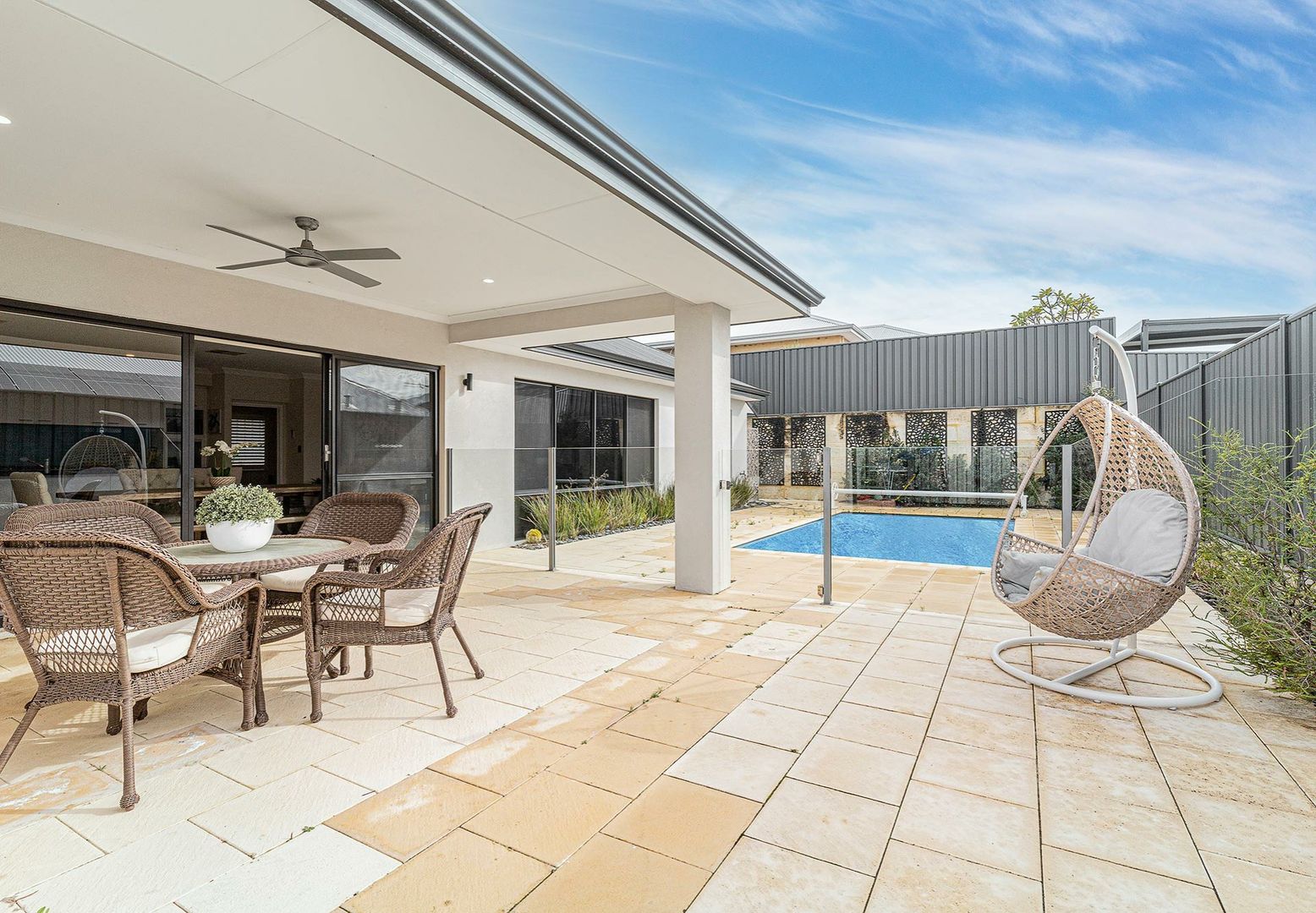 46 Redheart Road, Carramar WA 6031, Image 2