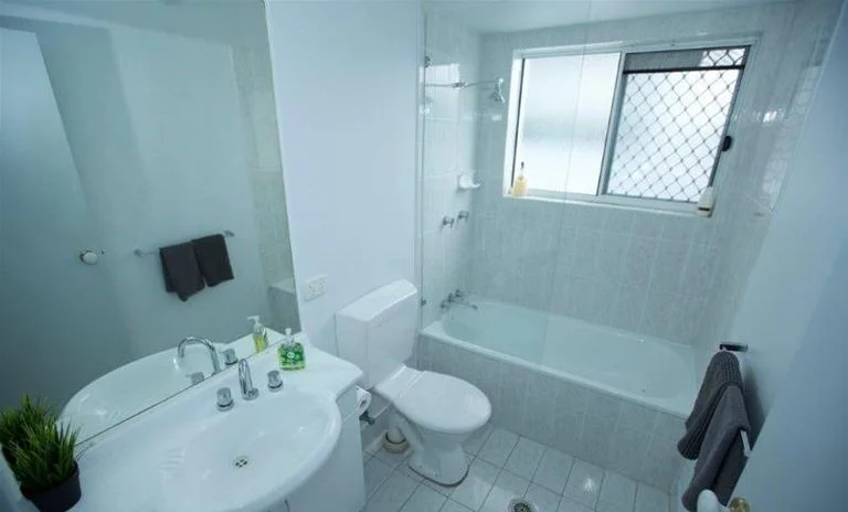 Additional image 7 of 2/10 Jubilee Avenue, Broadbeach QLD 4218