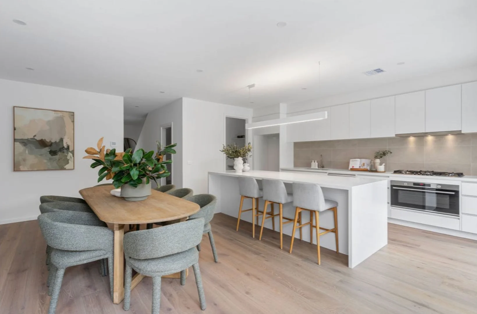 Additional image 4 of 8 Swansea Grove, Mornington VIC 3931