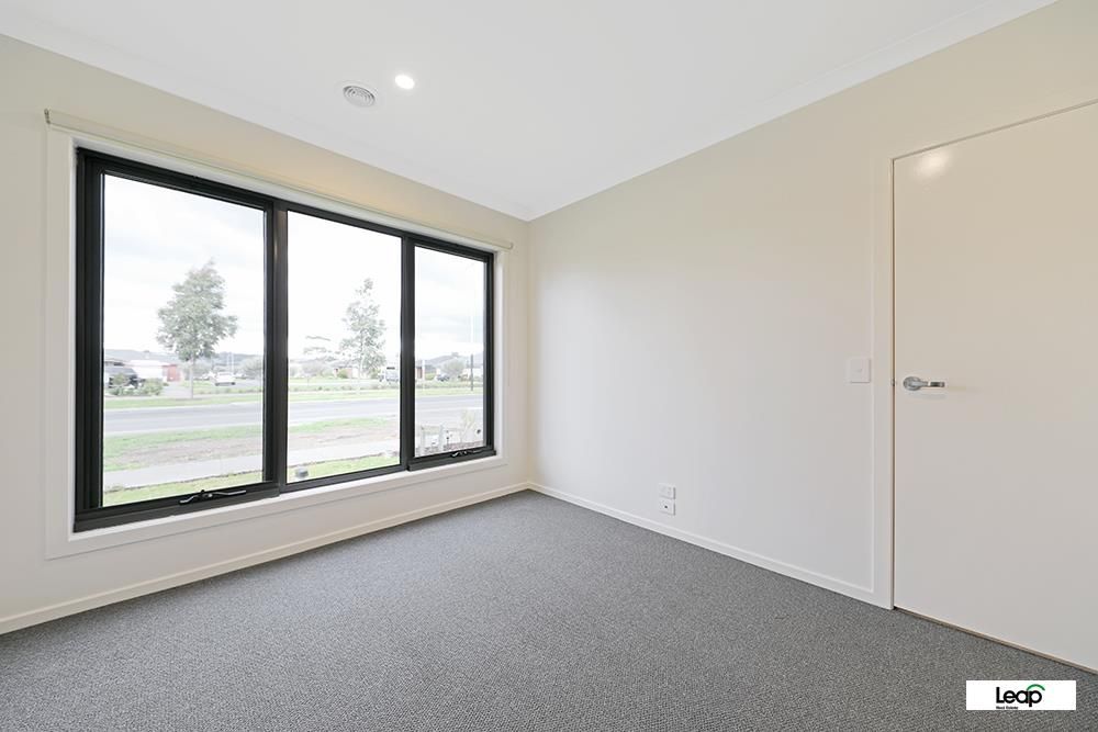 38 Newbridge Boulevard, Wallan VIC 3756 House For Rent Domain