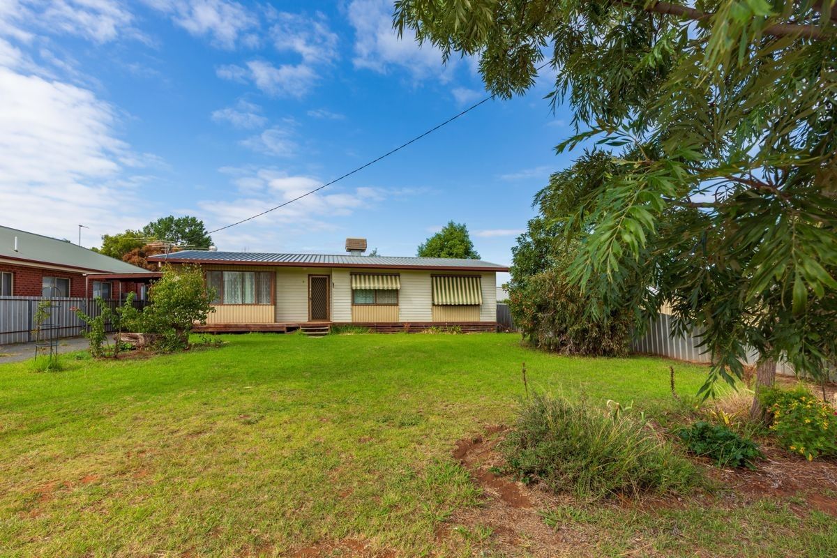 6 Third St, Henty NSW 2658, Image 0