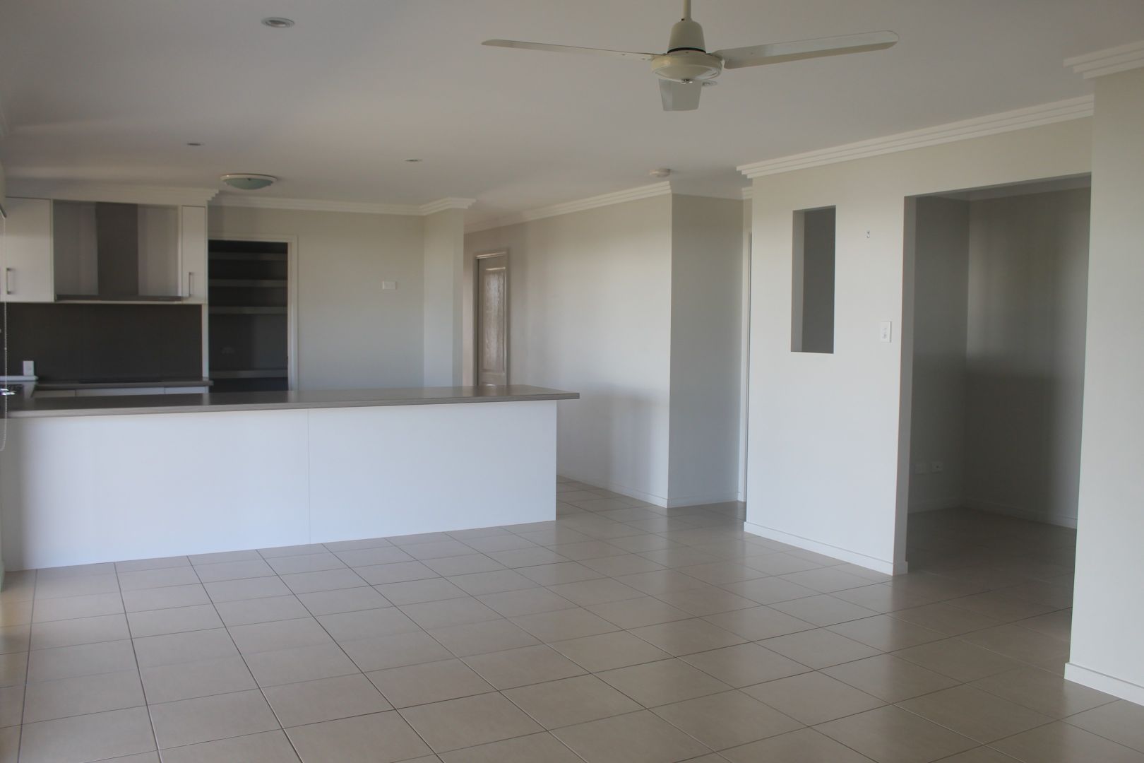 14 Melanie Court, Boyne Island QLD 4680, Image 2