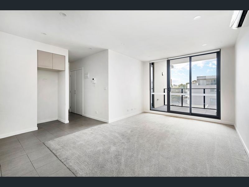 2 bedrooms Apartment / Unit / Flat in 310/193-195 Springvale Road NUNAWADING VIC, 3131