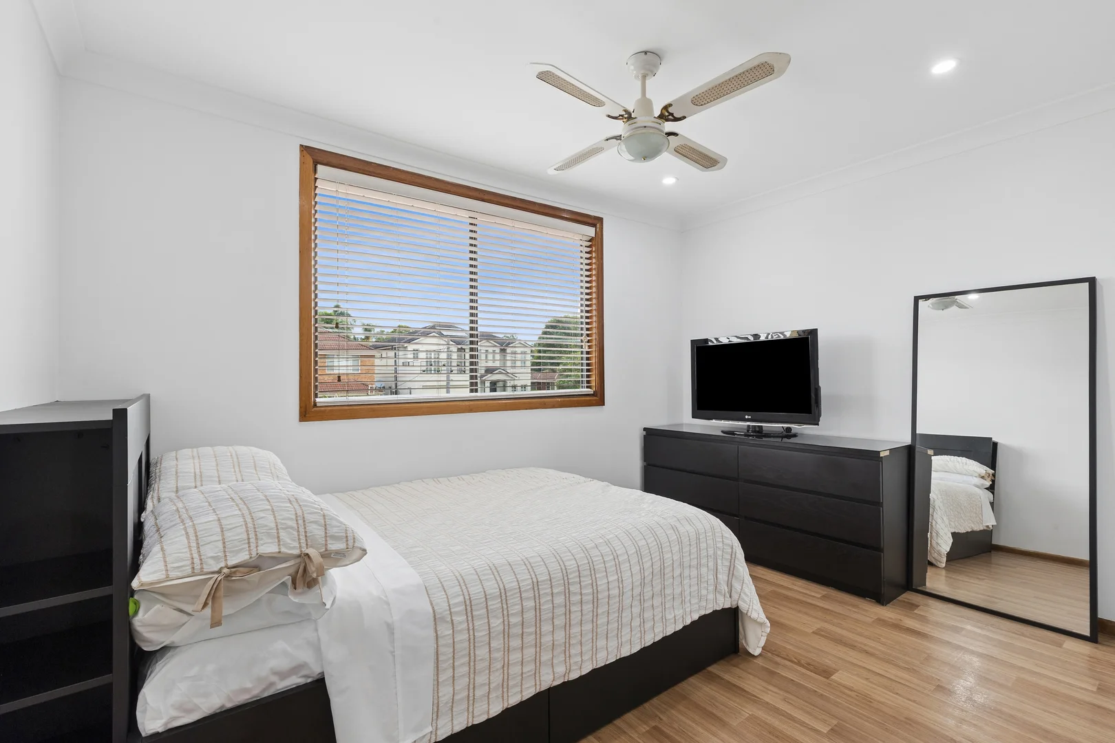 Additional image 11 of 6 Seidel Avenue, Picnic Point NSW 2213