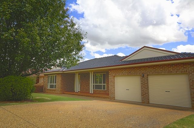 28 Nelson Drive, Griffith NSW 2680, Image 0
