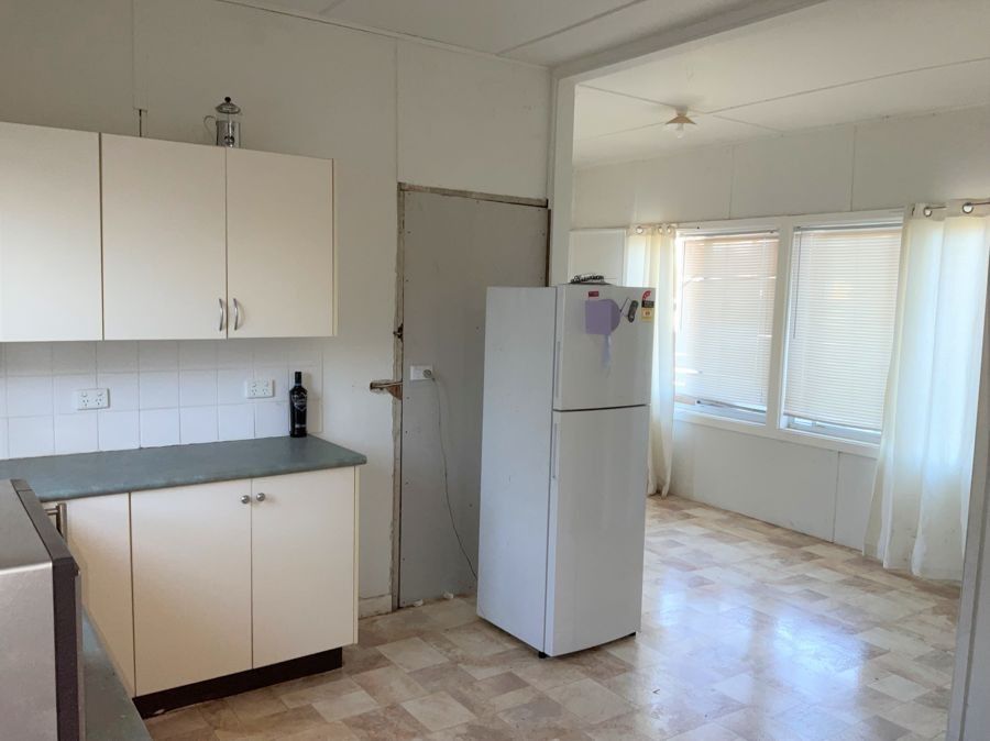 32 McCullough Street, Coonamble NSW 2829, Image 2