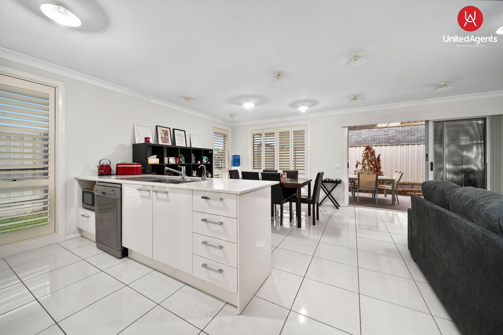 12 Gorgon Avenue, Elizabeth Hills NSW 2171, Image 2