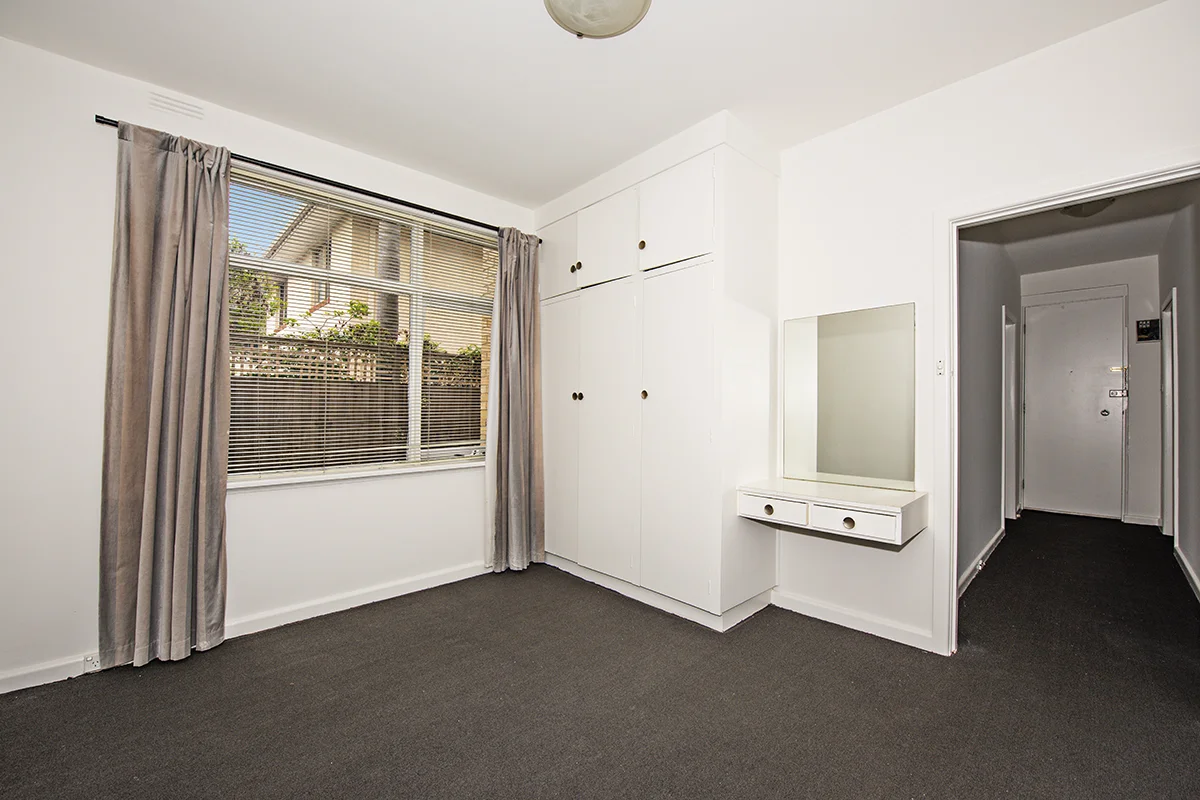 Additional image 7 of 2/19 Pine Avenue, Elwood VIC 3184