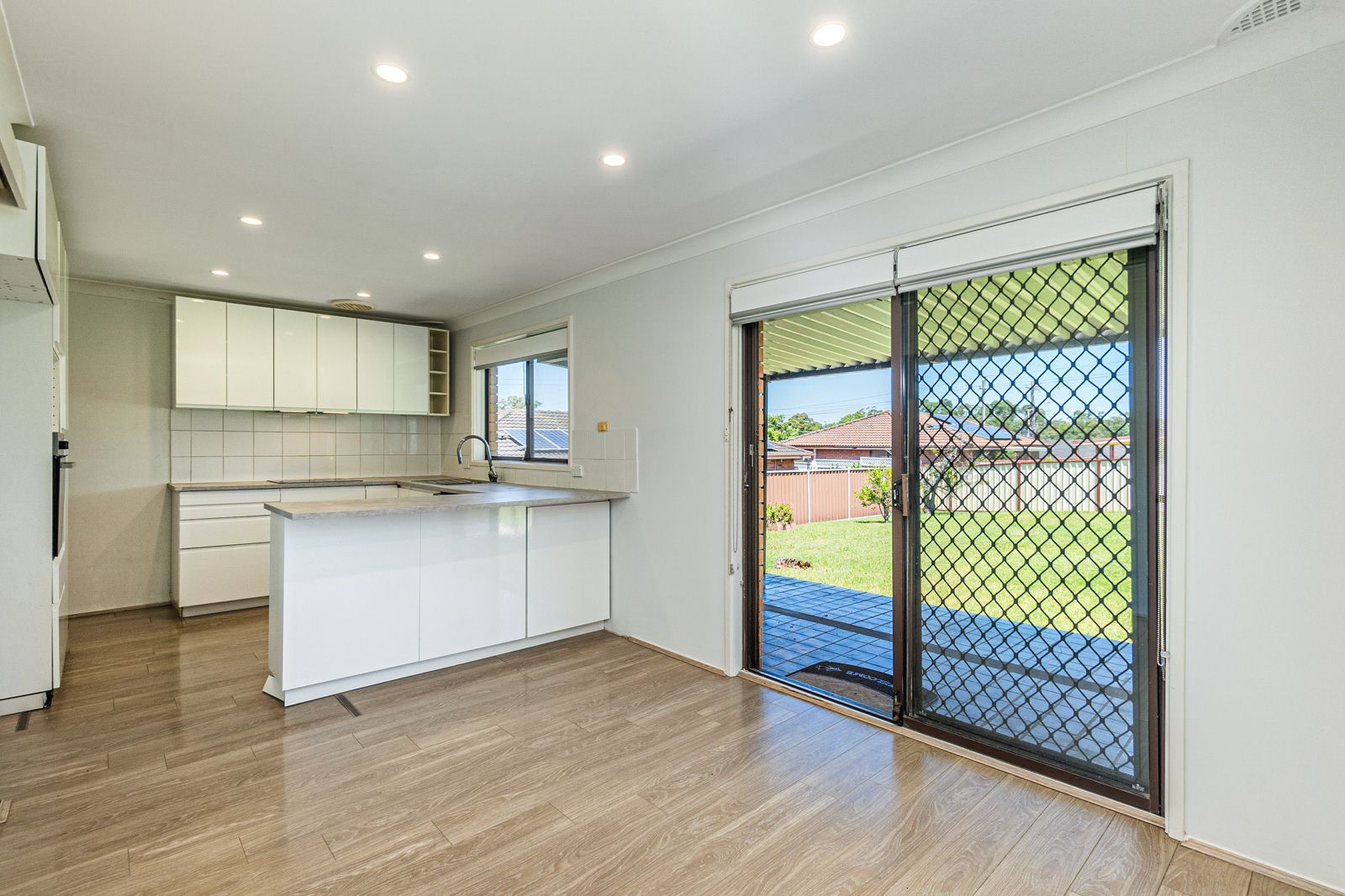 53 Geraldine Avenue, Baulkham Hills NSW 2153 House For Rent 850