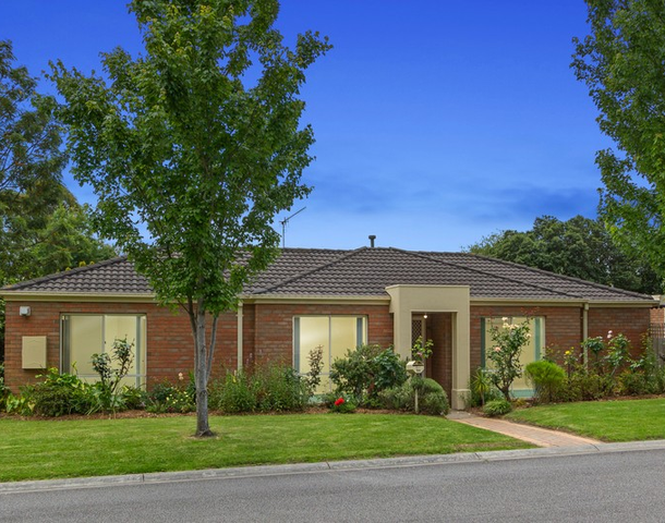 30 Forest Oak Drive, Upper Ferntree Gully VIC 3156