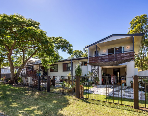 36 Moffatt Esplanade, Toorbul QLD 4510