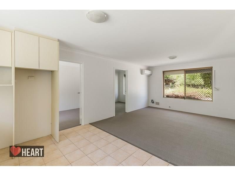 12/b Wella Court, Coolbellup WA 6163, Image 2