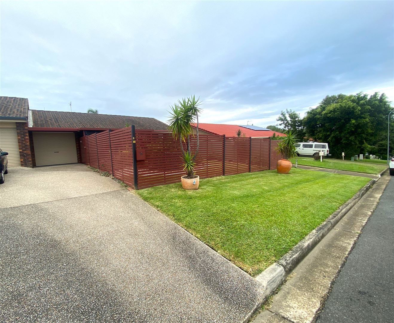 3 bedrooms Terrace in 2/13 Lindal Street ASHMORE QLD, 4214