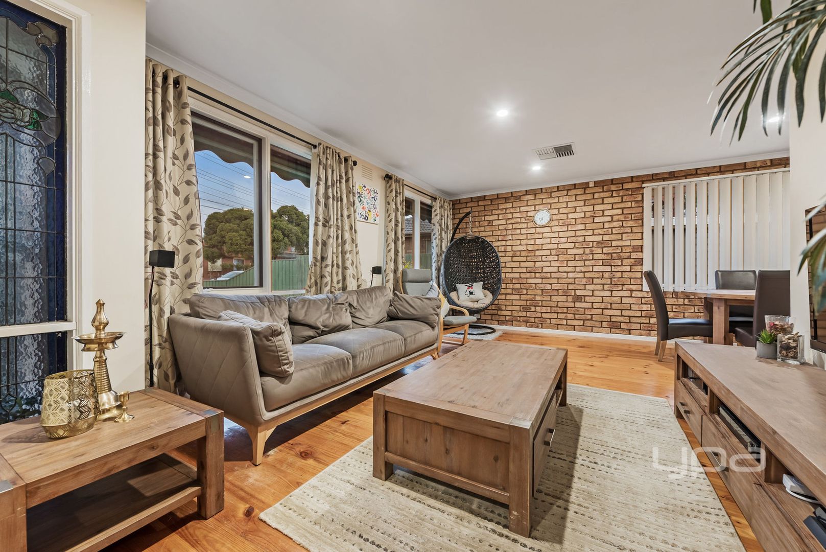 21 Snaefell Crescent, Gladstone Park VIC 3043, Image 2