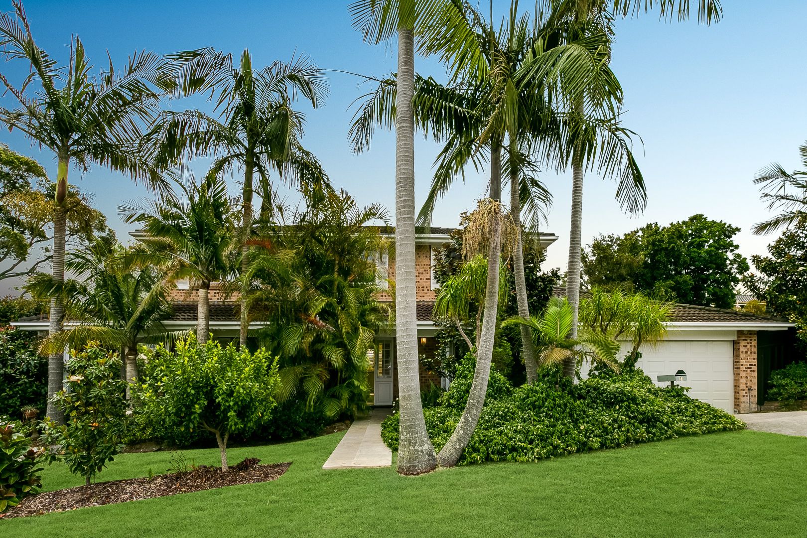 21 Bangalow Avenue, Mona Vale Property History & Address Research