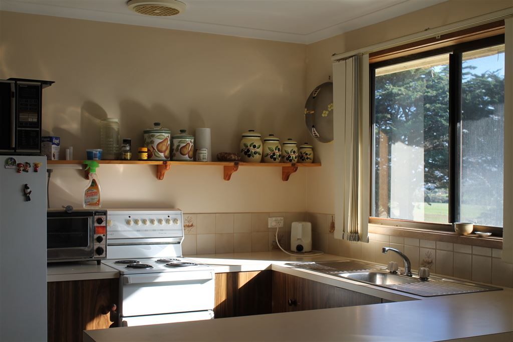 1220 Timboon-Peterborough Road, Peterborough VIC 3270, Image 2