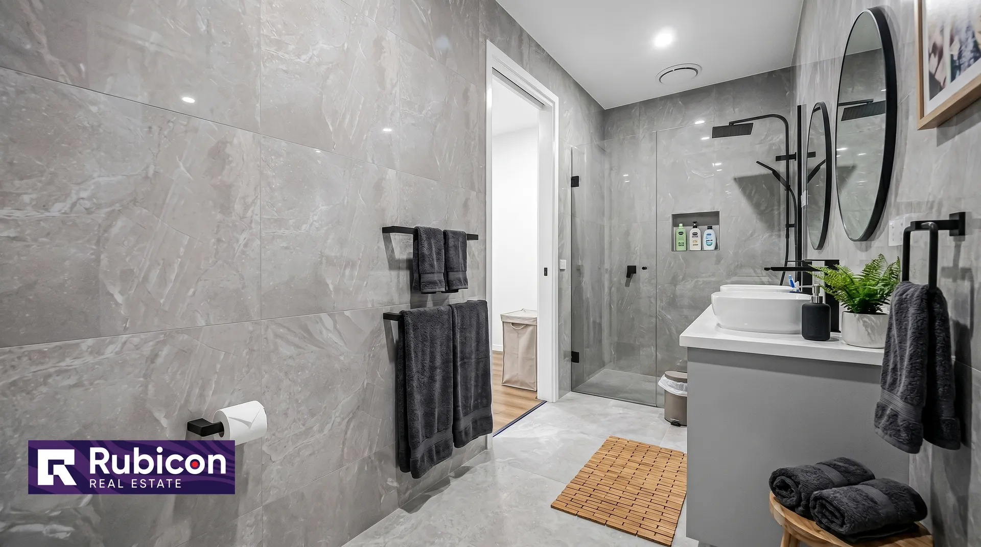 Apartment in Aintree - More