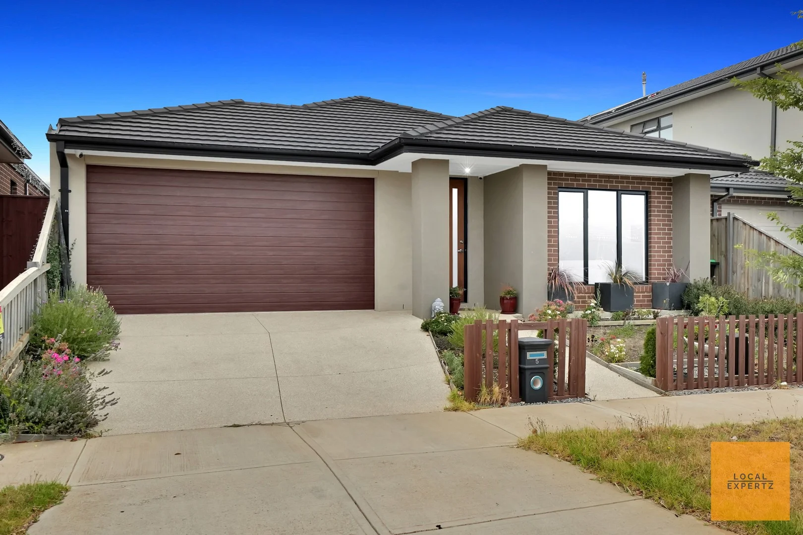 Primary image of 5 Honeydew Way, Rockbank VIC 3335
