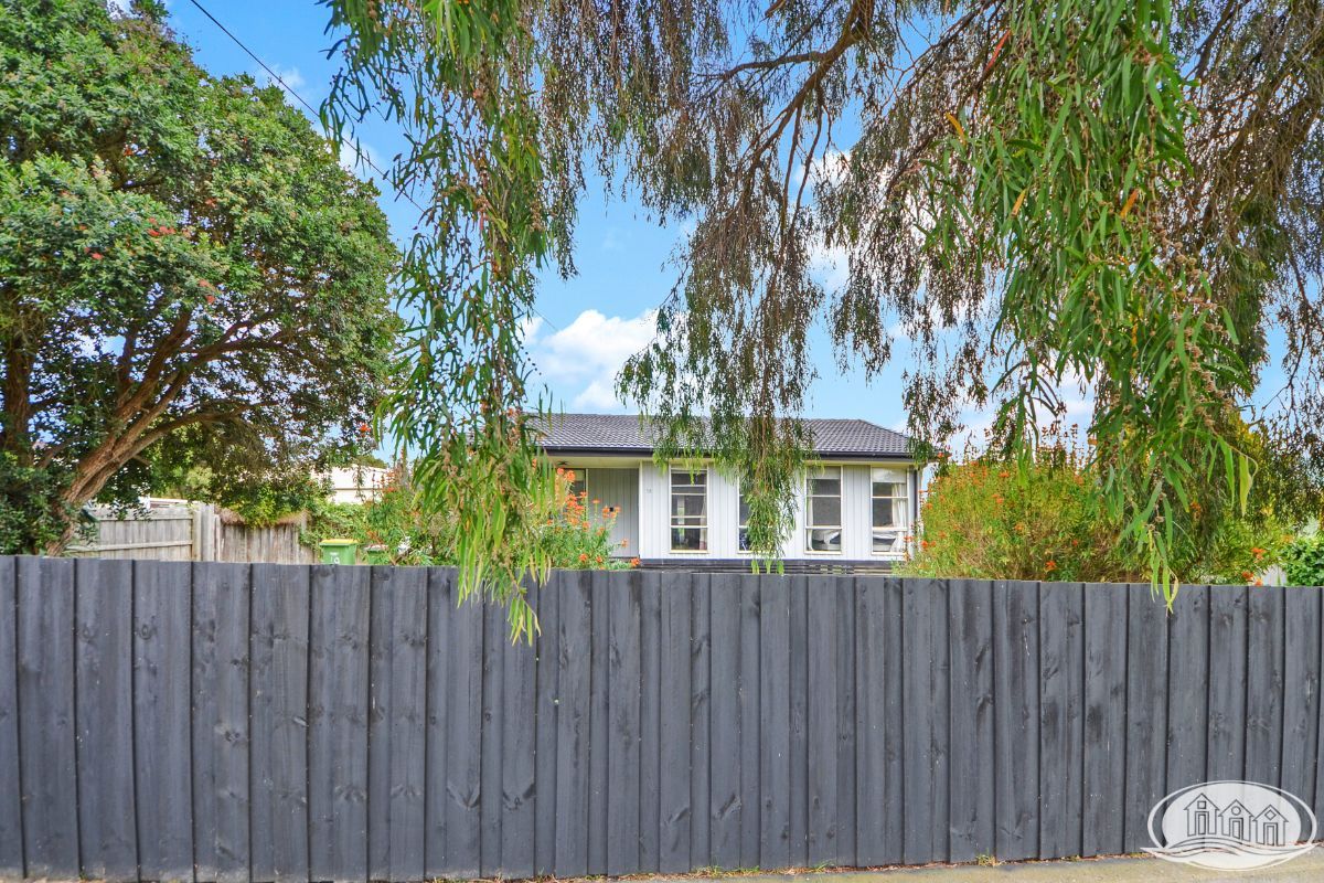 19 Banyan Crescent, Portland VIC 3305, Image 0