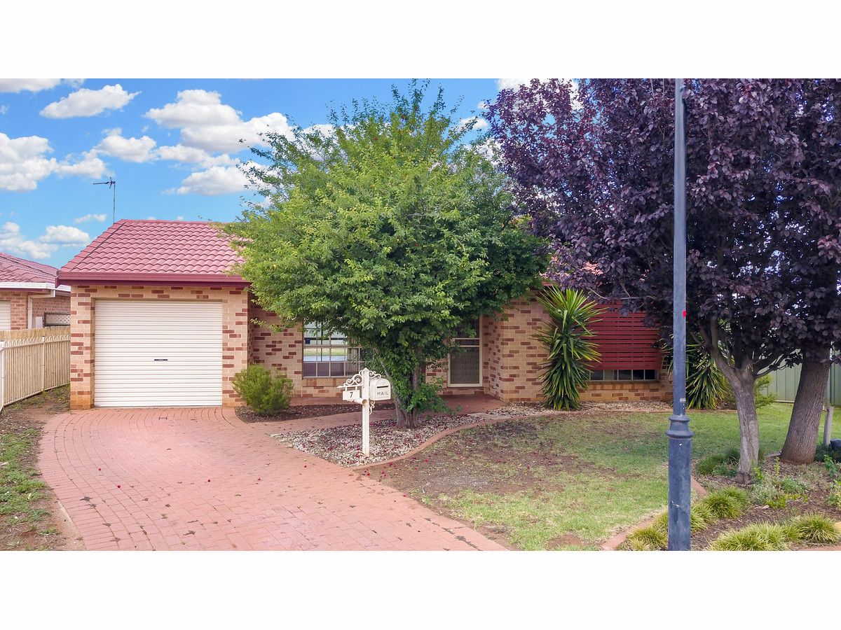 7 Todman Court, Dubbo NSW 2830, Image 0