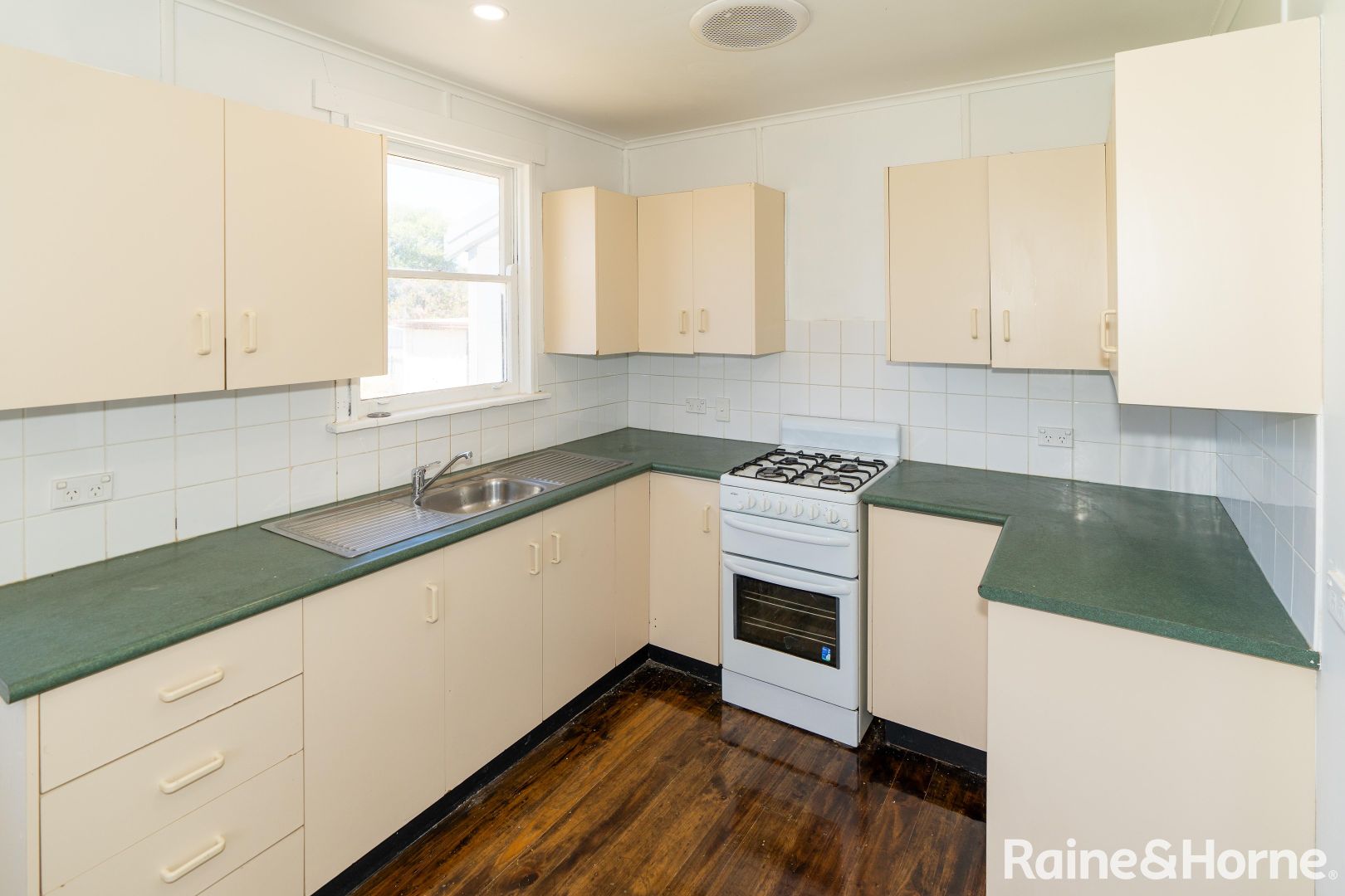 1 Timor Place, Ashmont NSW 2650 - House For Rent | Domain