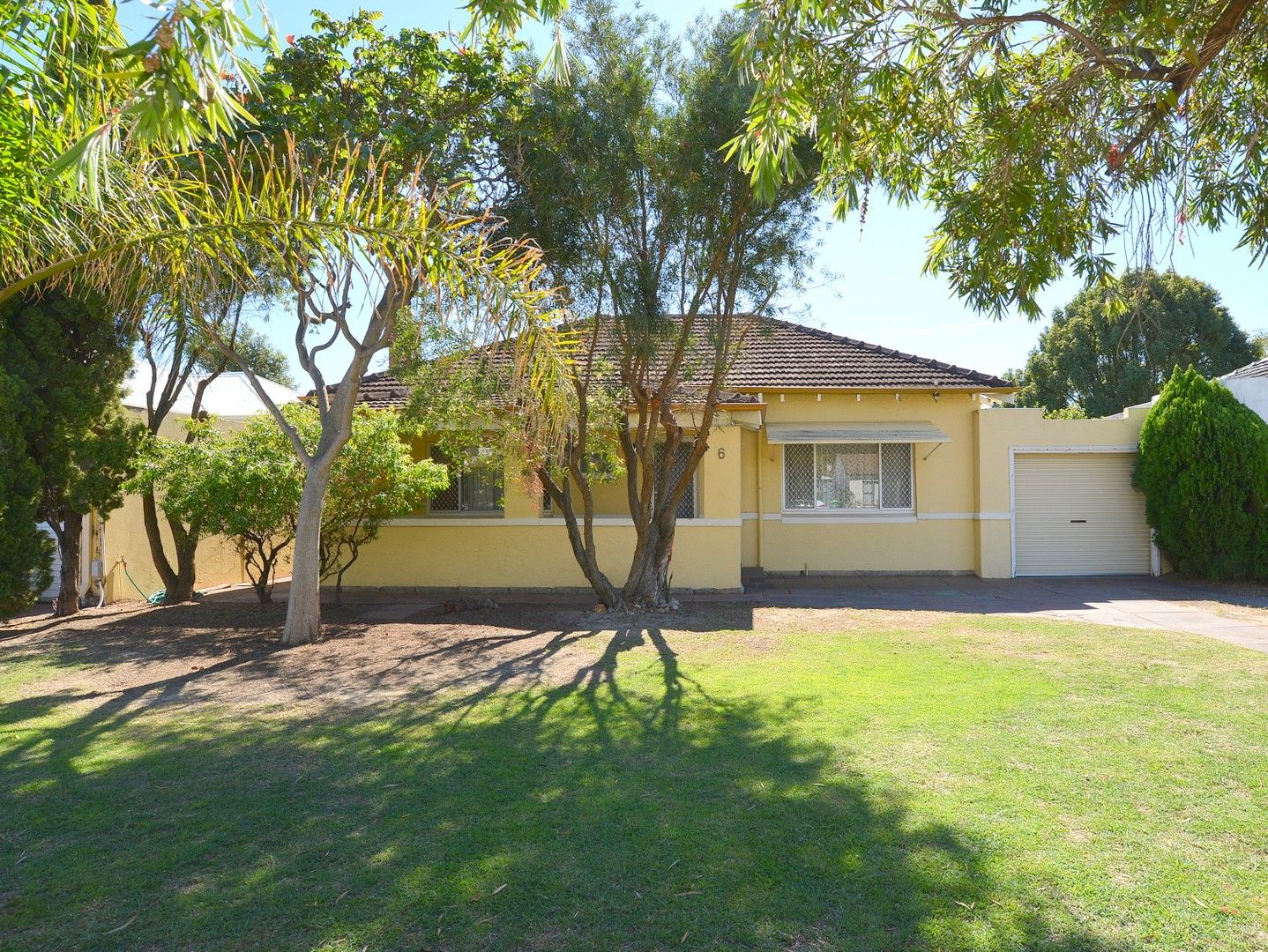 3 bedrooms House in 6 Bath Street WEMBLEY WA, 6014