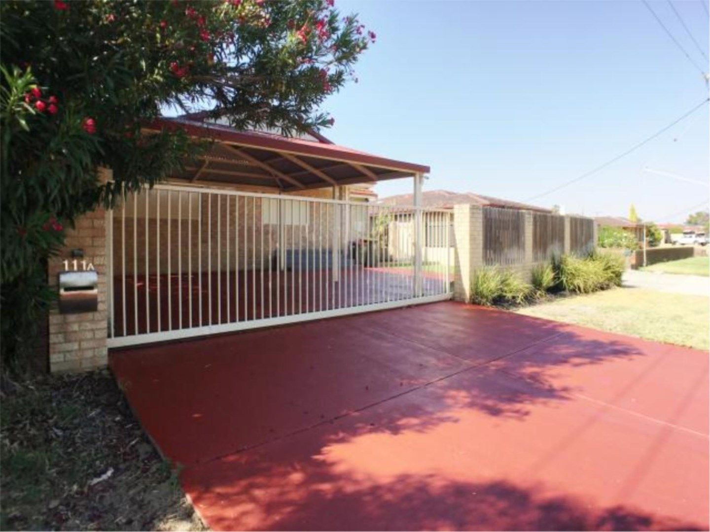 3 bedrooms House in A/111 Hamilton Street STIRLING WA, 6021