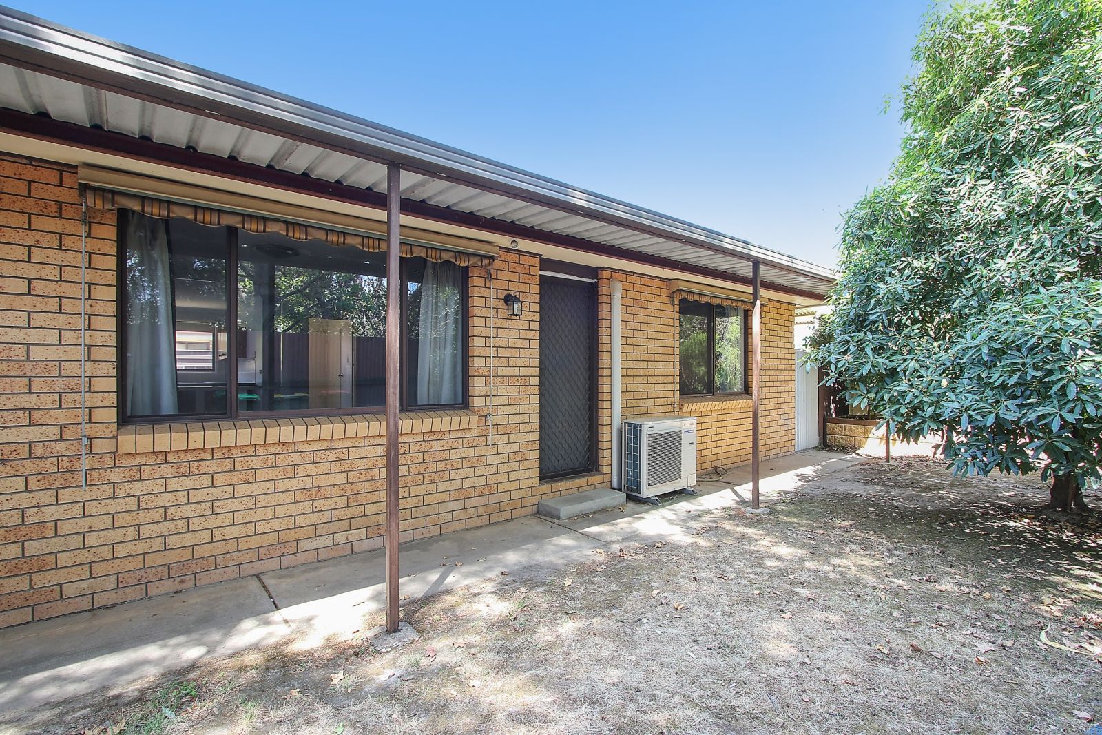 3/559 Kemp Street, Lavington NSW 2641, Image 2