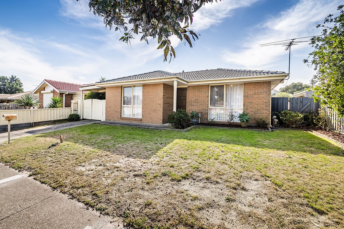3 bedrooms House in 3 Brentwood Drive CRANBOURNE NORTH VIC, 3977
