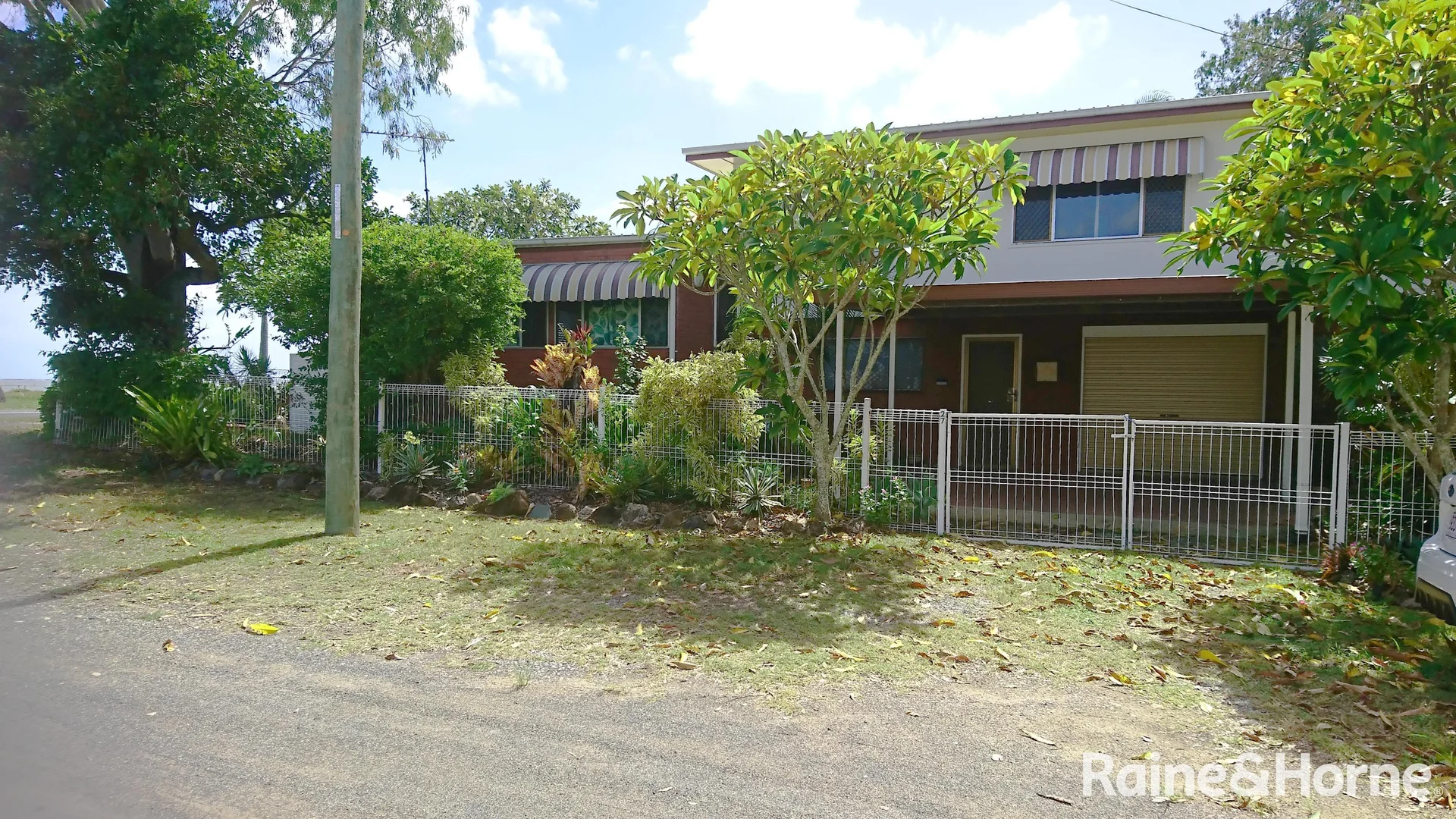 Additional image 2 of 27 Slade Esplanade, Slade Point QLD 4740