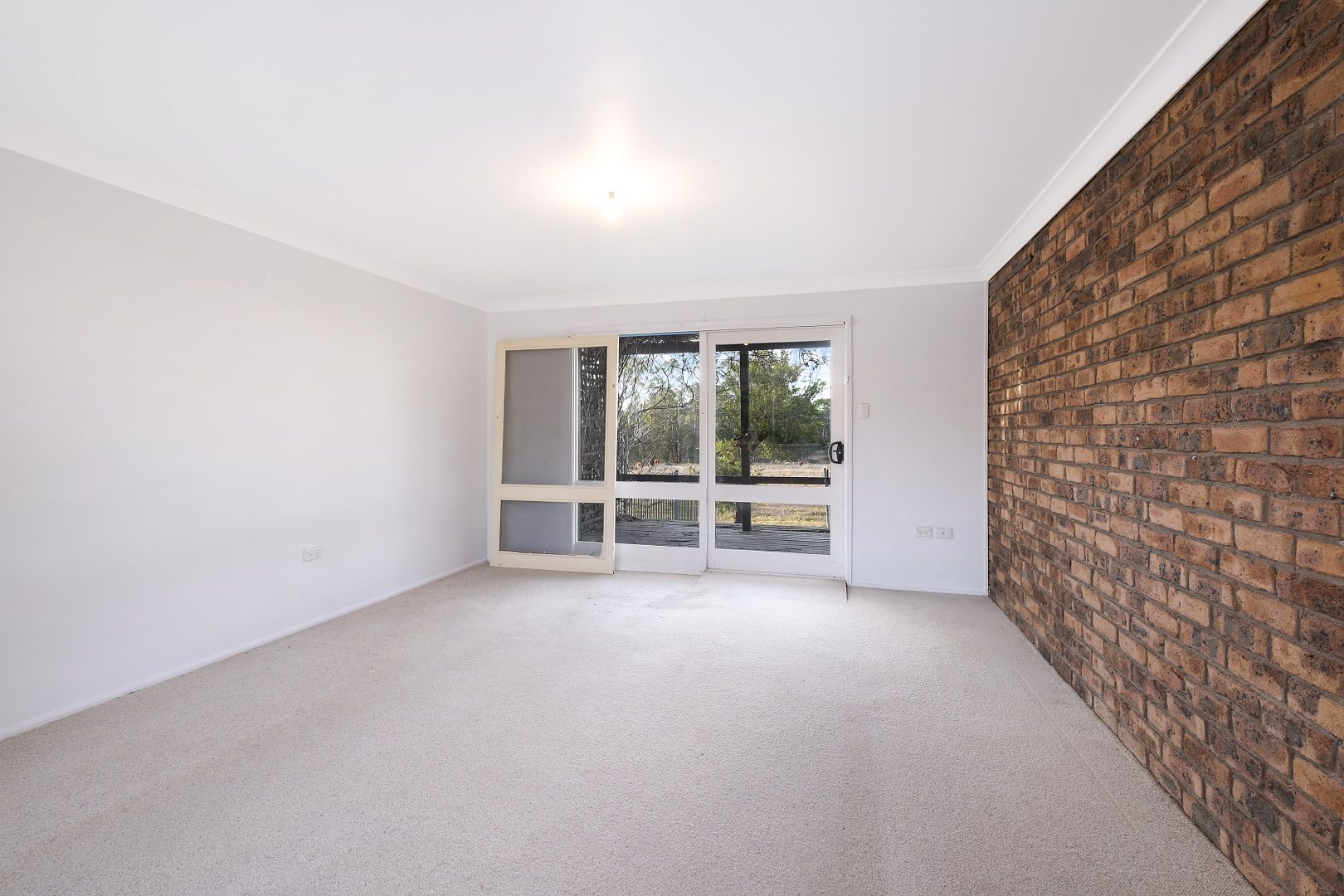 214 Tennyson Road, Tennyson NSW 2754, Image 2