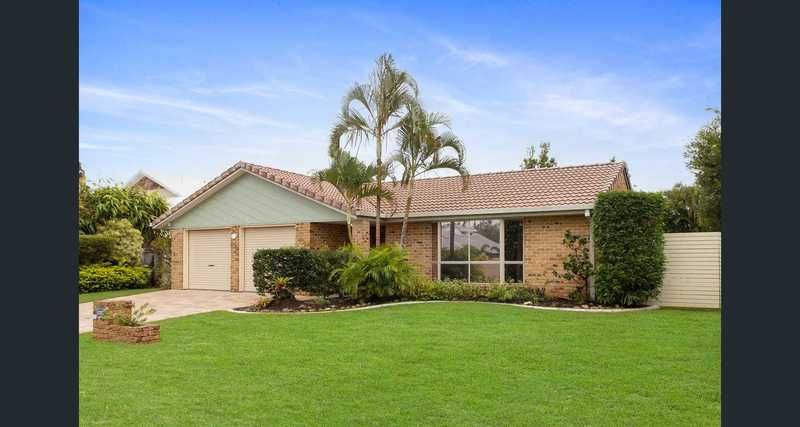 4 bedrooms House in 22 Seacove Crt NOOSAVILLE QLD, 4566