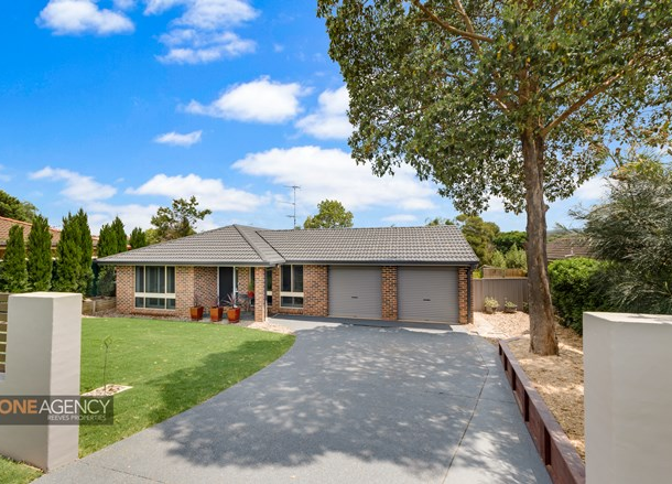 19 Richardson Place, Glenmore Park NSW 2745