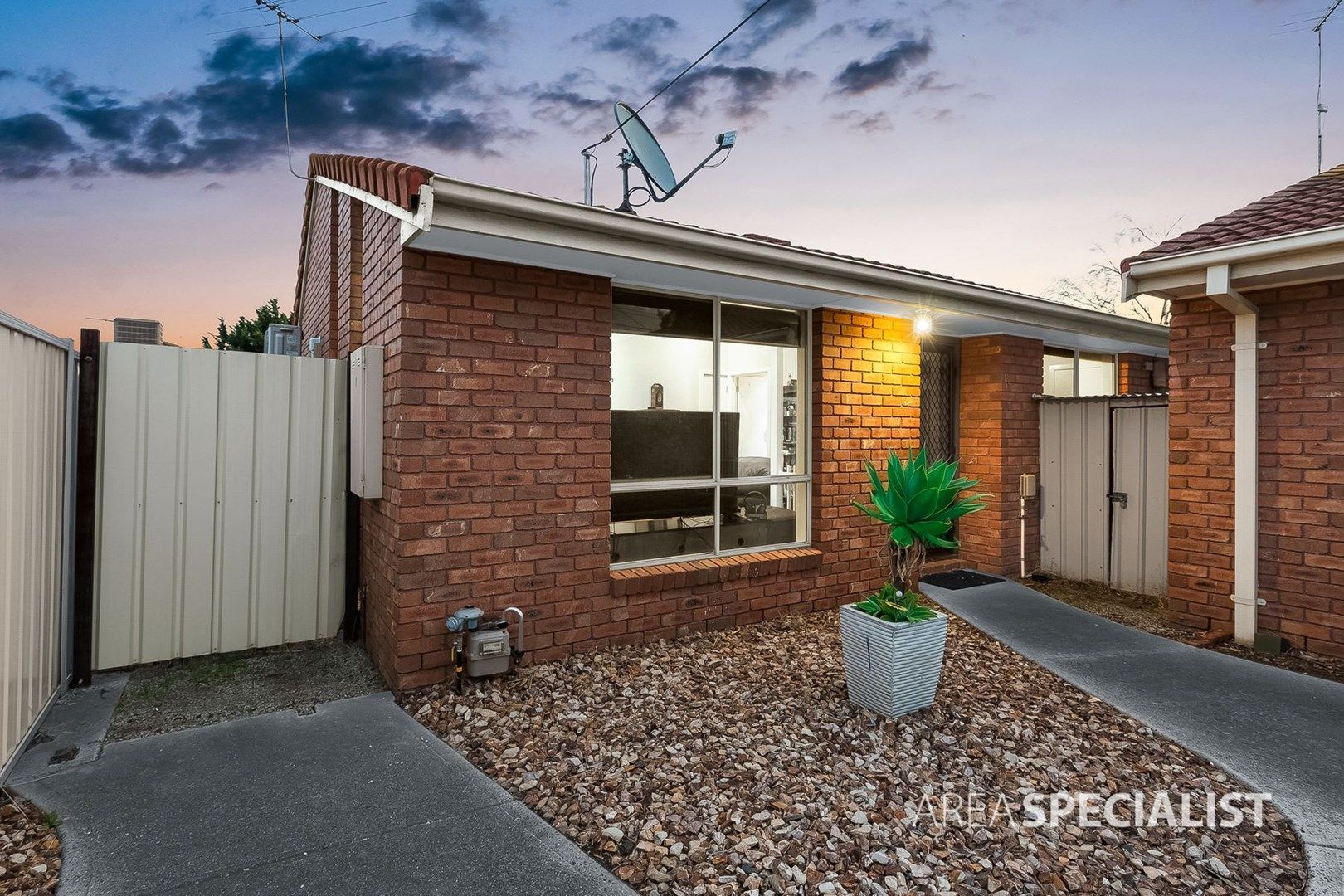 2/95 Derby Street, Tullamarine VIC 3043, Image 1