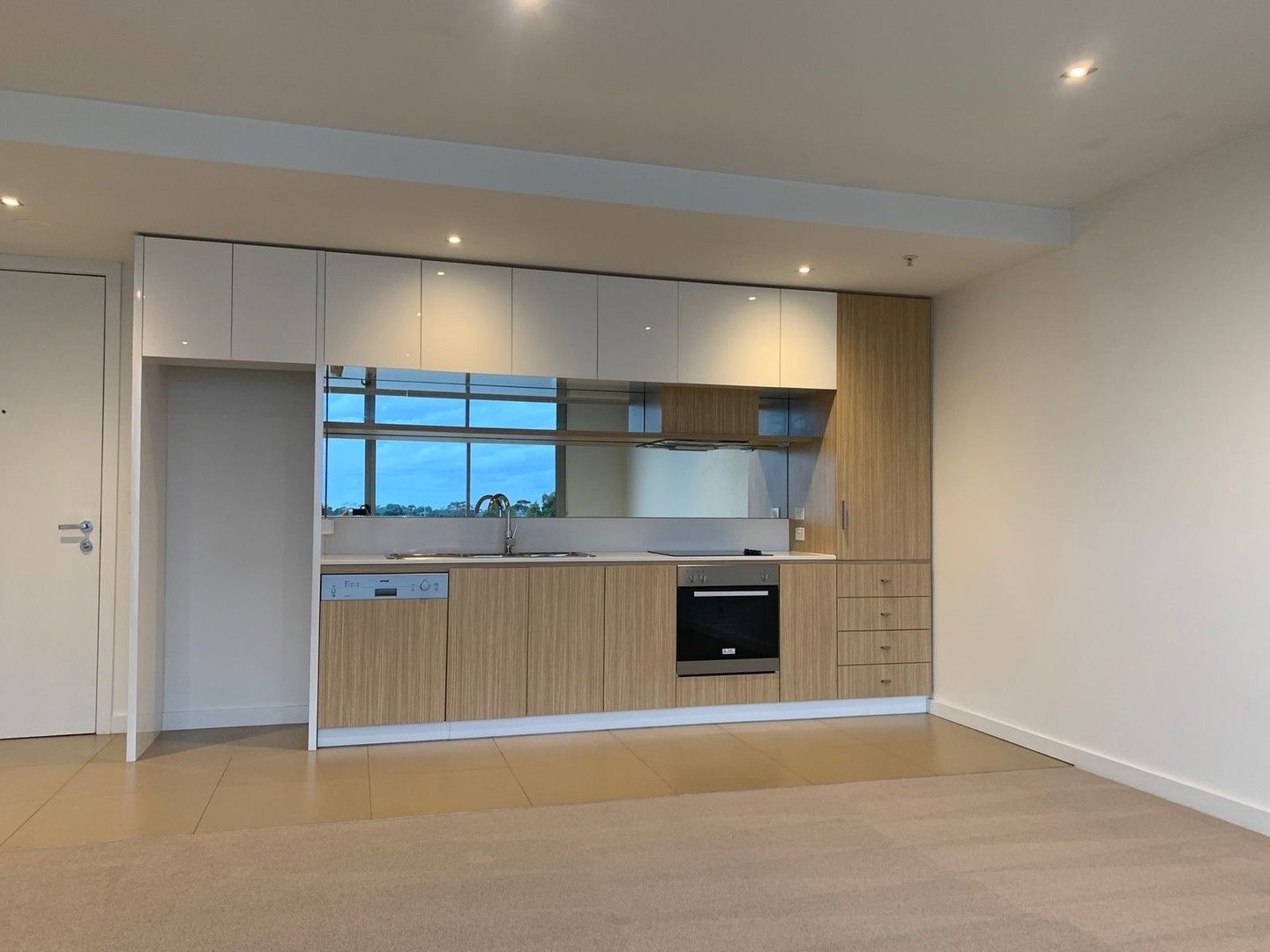 2 bedrooms Apartment / Unit / Flat in 58/48 Eucalyptus Dr MAIDSTONE VIC, 3012