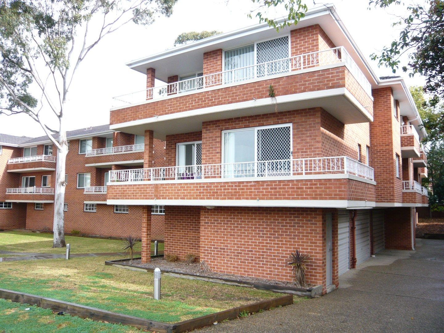 3 bedrooms Apartment / Unit / Flat in 67 Hudson Street HURSTVILLE NSW, 2220