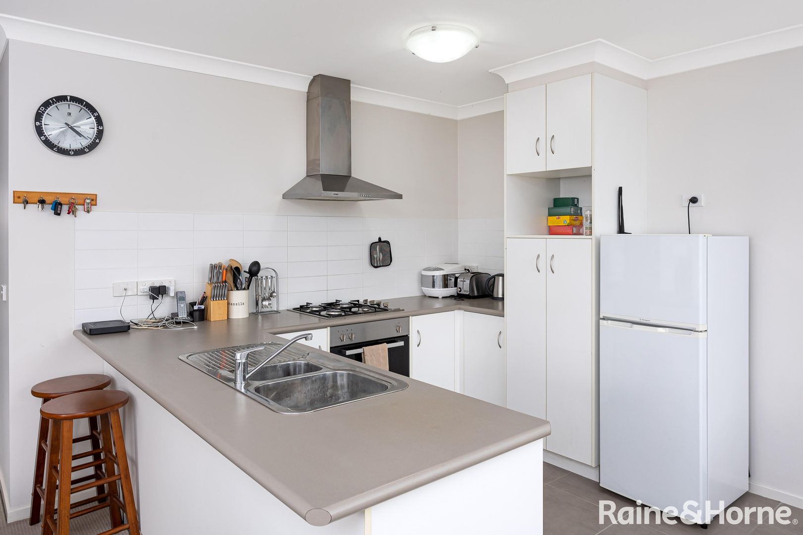 15/6-14 Mirrul Street, Glenfield Park NSW 2650, Image 2