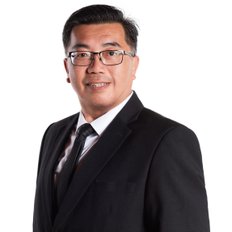 George Qui, Sales representative