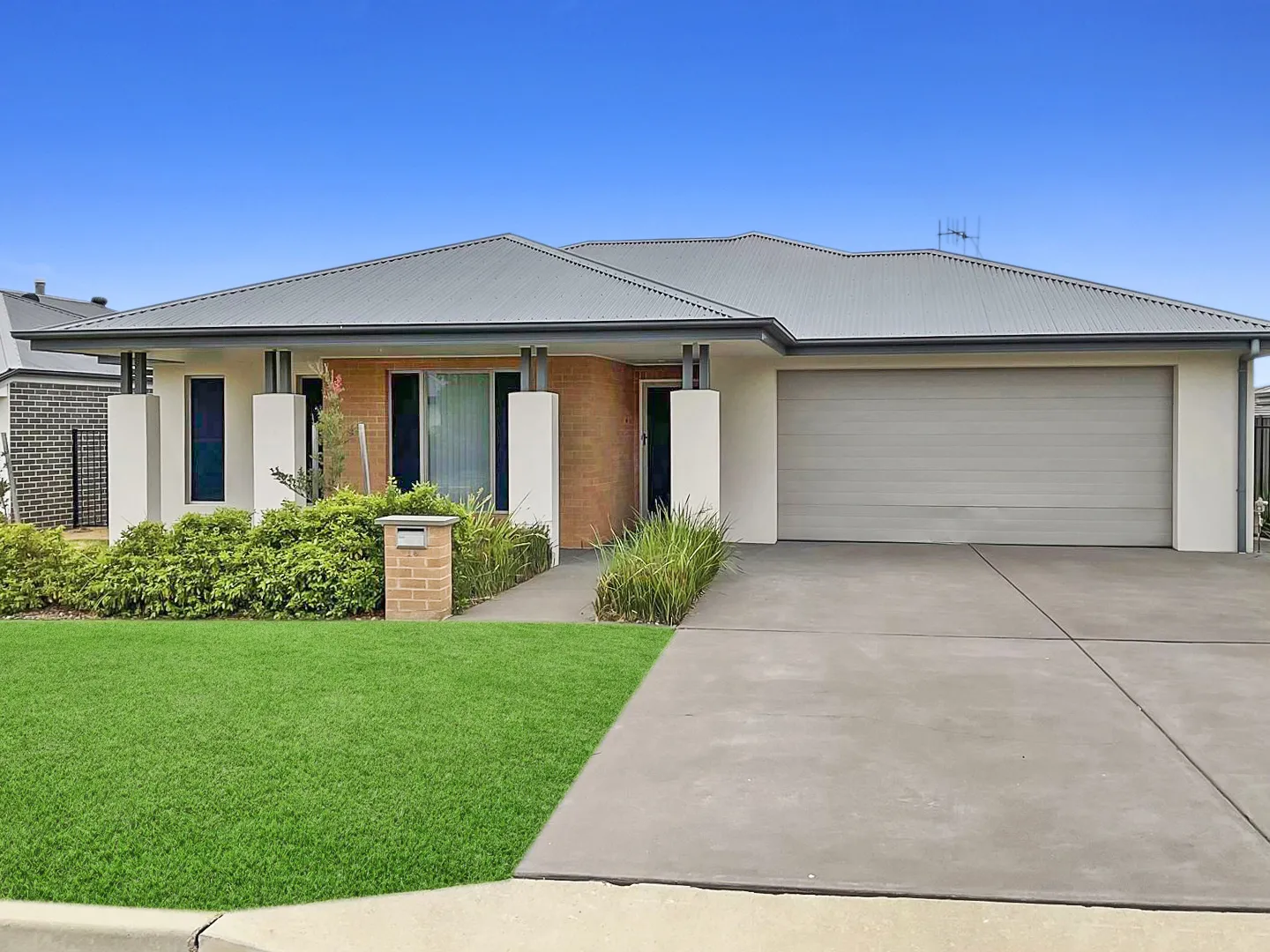 Secure Investment Opportunity DHA Lease in Place | Modern 4-Bedroom Family Home, Googong