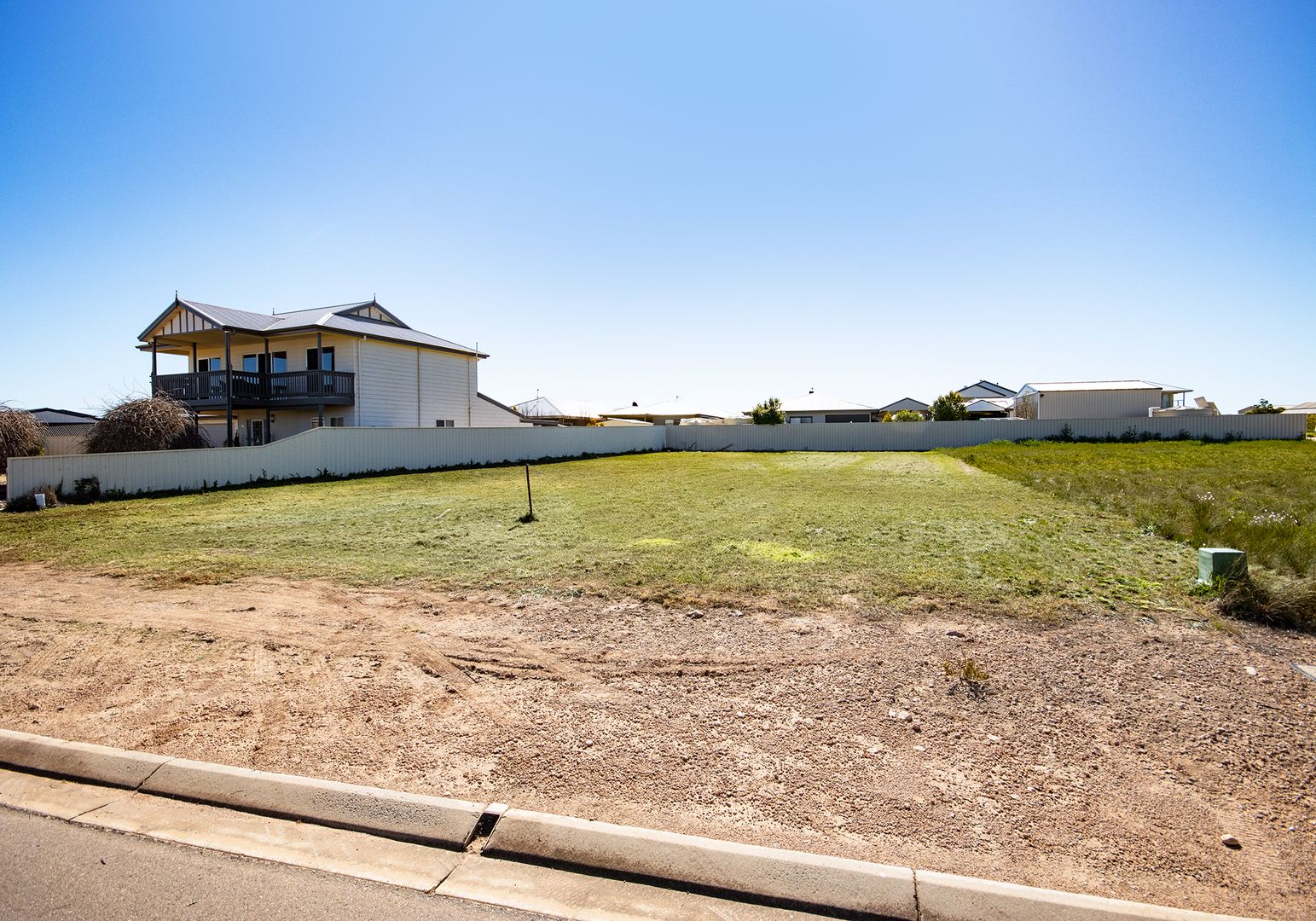 17 Timaru Way, North Beach SA 5556, Image 1