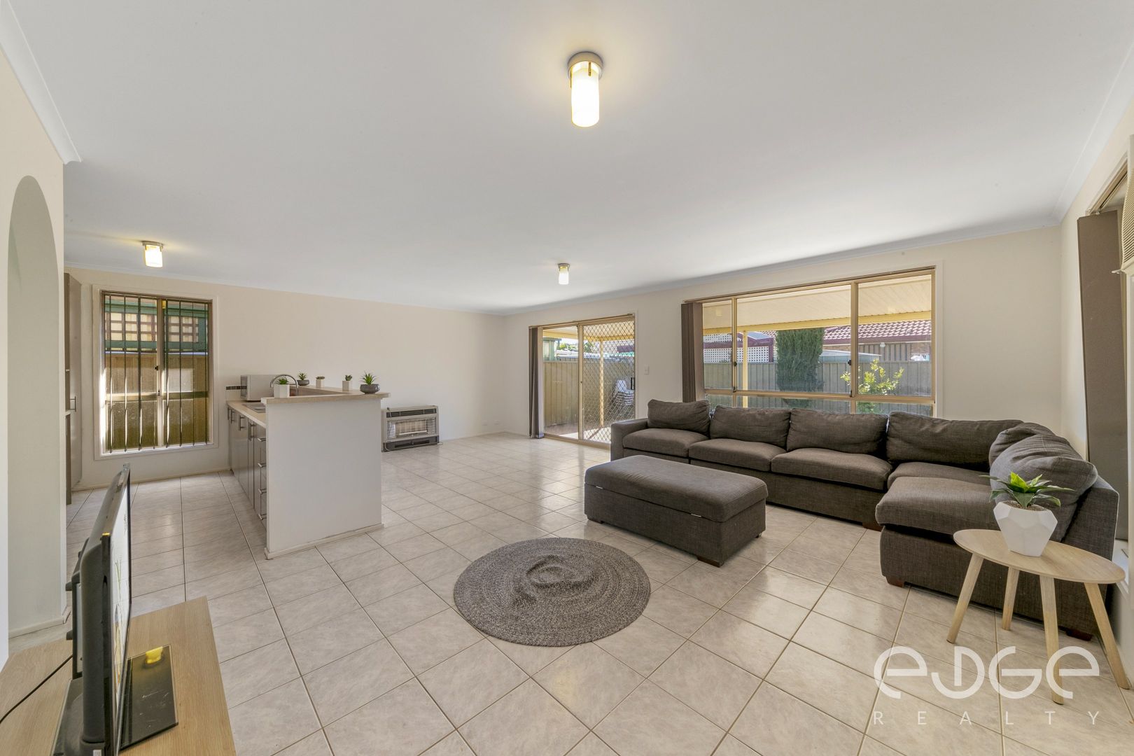 10 Liepin Close, Andrews Farm SA 5114, Image 2