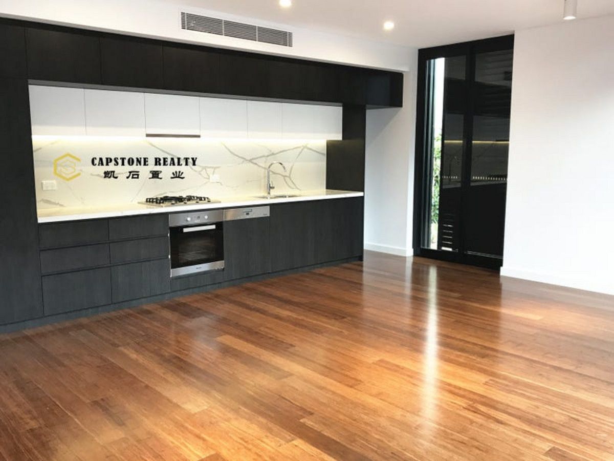 2 bedrooms Apartment / Unit / Flat in 1/21 Bay Drive MEADOWBANK NSW, 2114