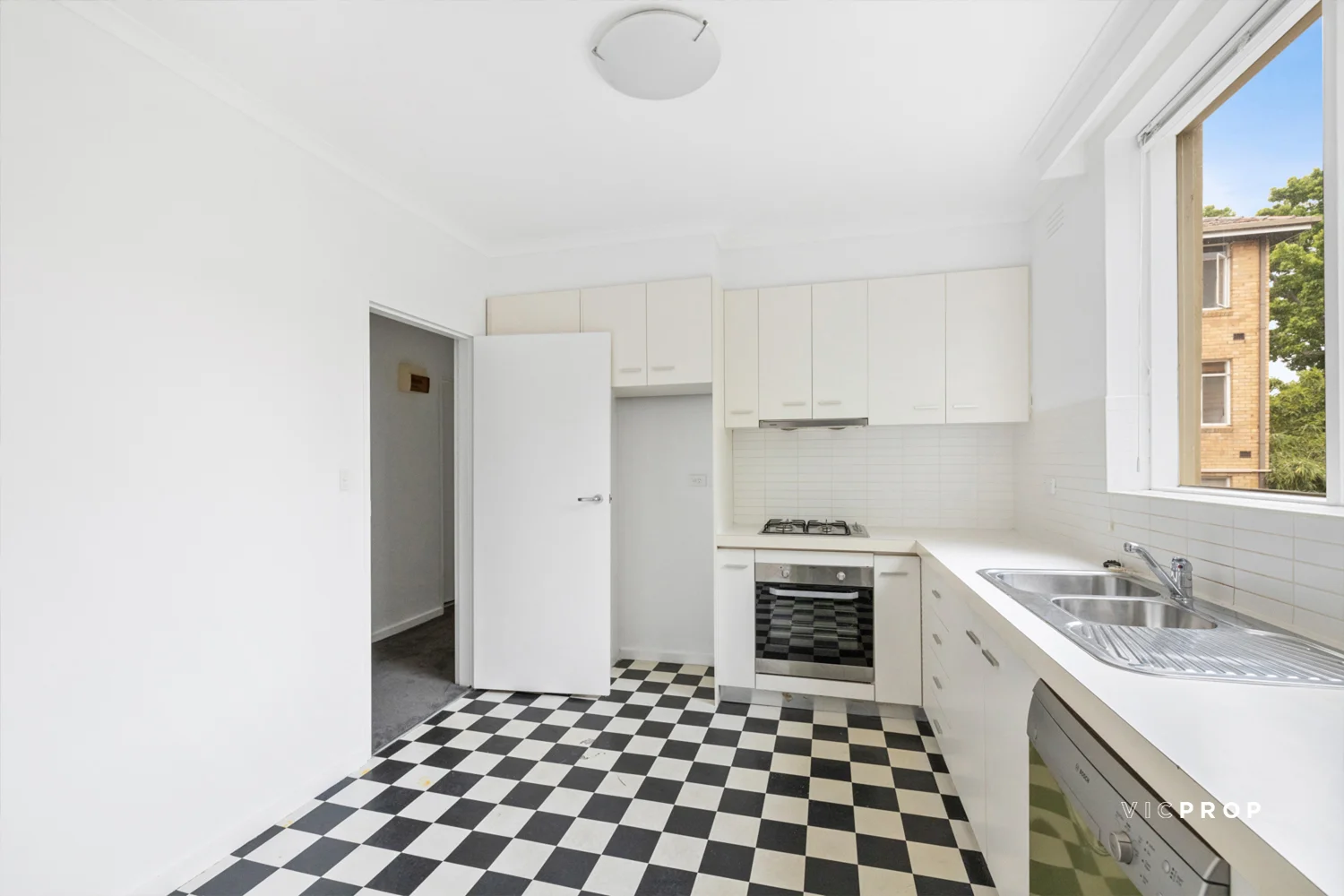 12/15 Milton Street, Elwood VIC 3184