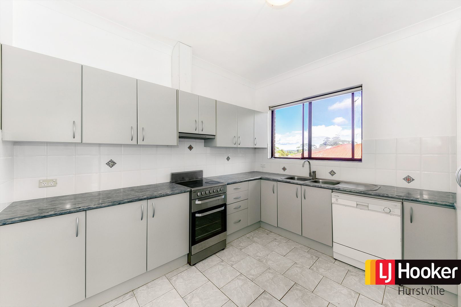 6/2-4 Hampton Court Road, Carlton NSW 2218, Image 1