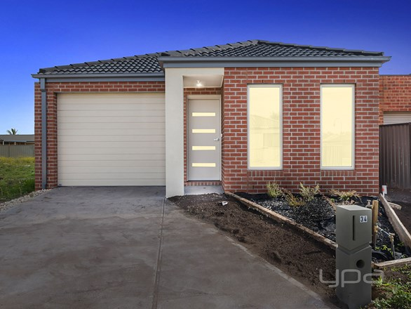 34 Lakewood Boulevard, Melton VIC 3337