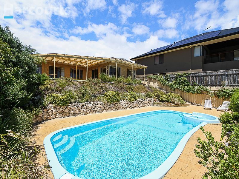 16 Mabena Place, Ocean Reef WA 6027, Image 2