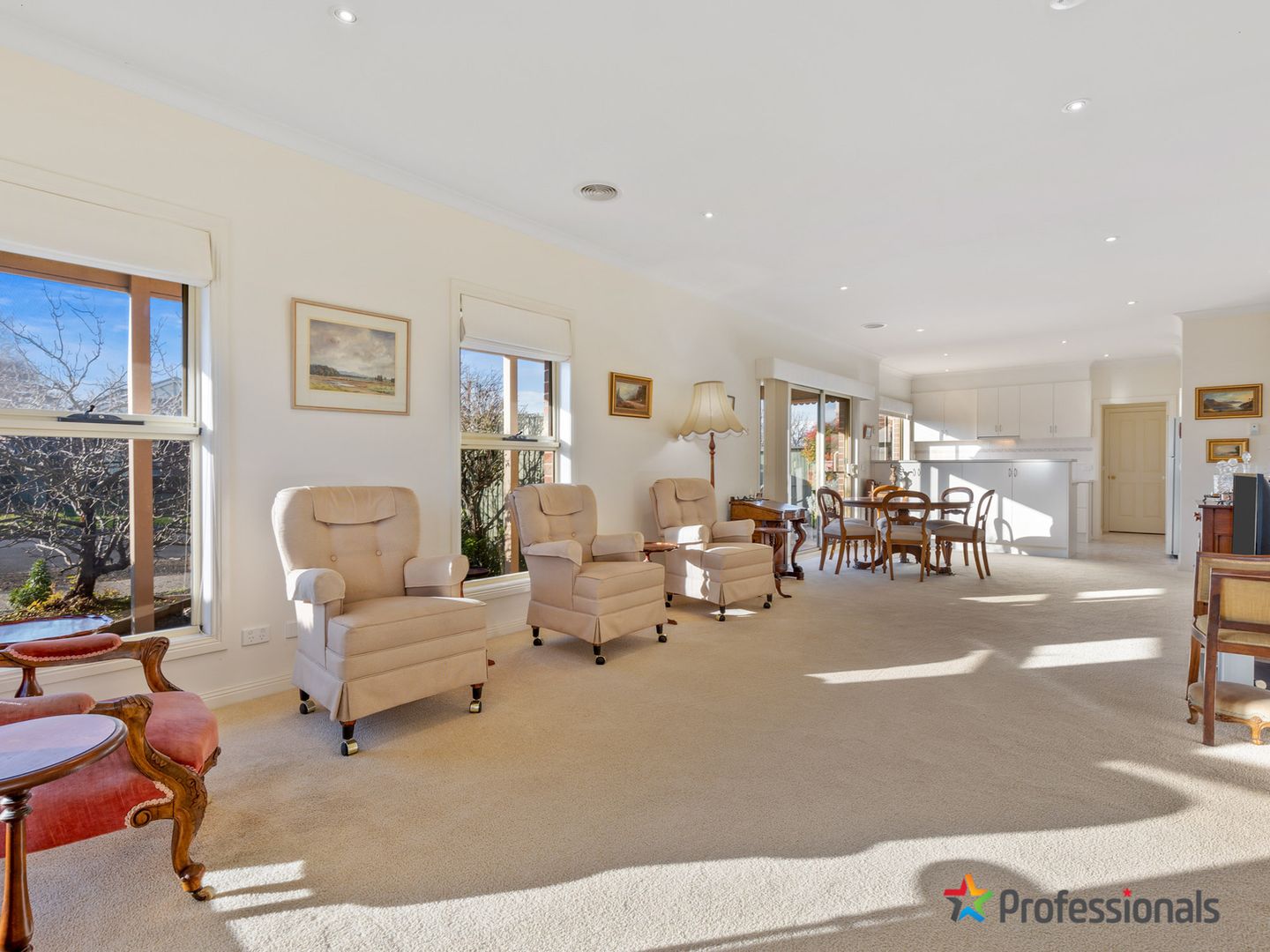 20 Elstead Way, Lake Gardens VIC 3355, Image 2