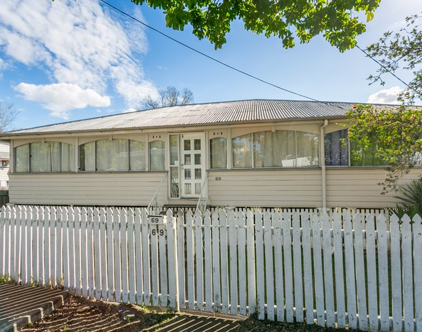 69 Warwick Road, Ipswich QLD 4305