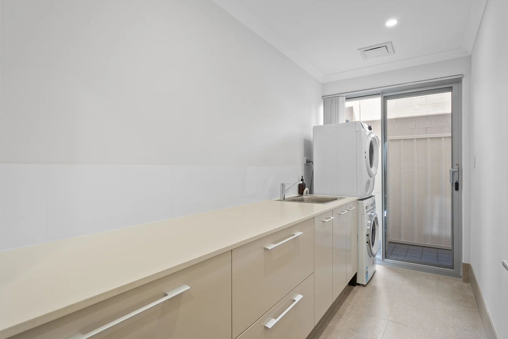 Additional image 24 of 4C Victoria Street, Rockingham WA 6168